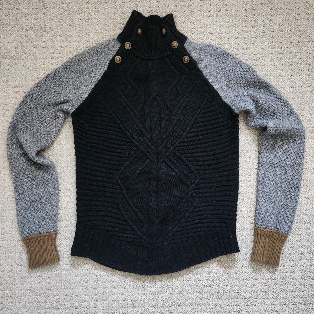 Inwear Elegant Black and Gray Turtleneck Sweater with Button Accents, Sz Small